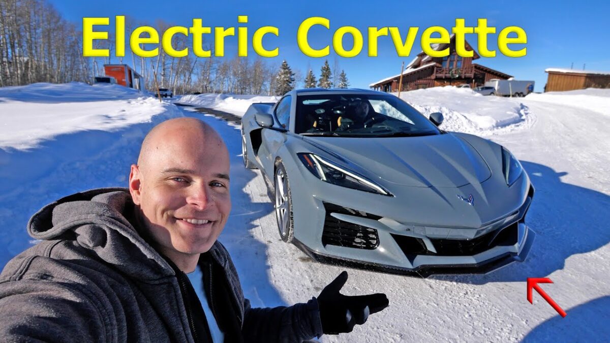 Chevrolet Unveils the New Corvette E-RAY